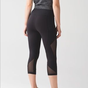 Lululemon Fast as Light Crops